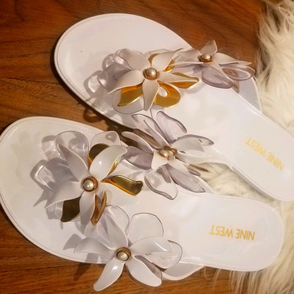 Nine west thong slipper